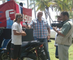 Jesmarin Puente entrevistado por Color Visión - Scotia Bay Surfing Championship Playa El Broke Nagua