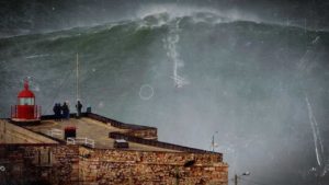 Nazaré olas gigantes en portugal