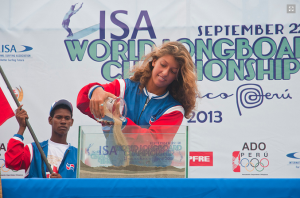 Caroline De Cat e Isaac Cross Open Ceremony 2013 ISA World Longboard Championship